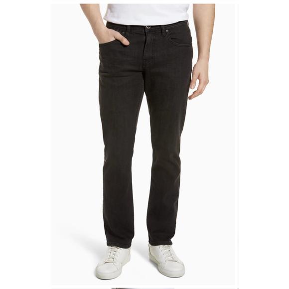 NEW TRAVIS MATTHEW the standard regular fit straight leg jeans in indigo